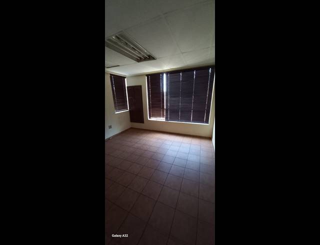 Industrial property to rent in ANDERBOLT